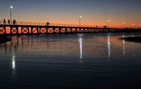 Moonta Bay jetty at night